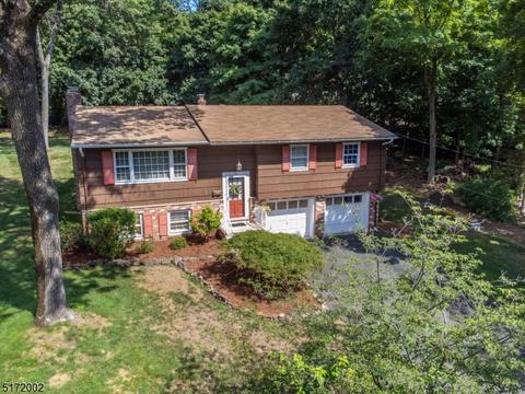 14 Pine Ter, Wayne, NJ 07470 photo 5