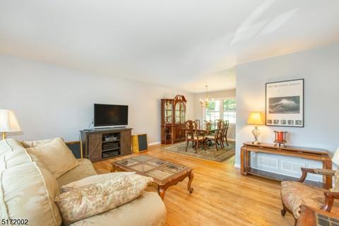 14 Pine Ter, Wayne, NJ 07470 photo 17