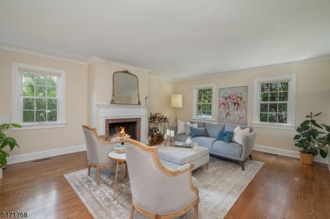 27 Colony Dr, Summit, NJ 07901 photo 4