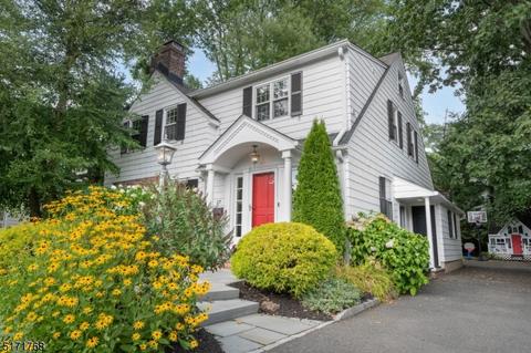 27 Colony Dr, Summit, NJ 07901 photo 2