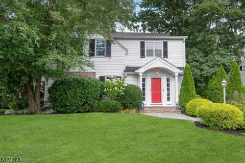 27 Colony Dr, Summit, NJ 07901 photo 1