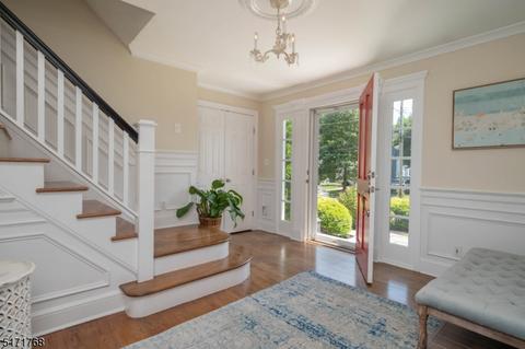 27 Colony Dr, Summit, NJ 07901 photo 3