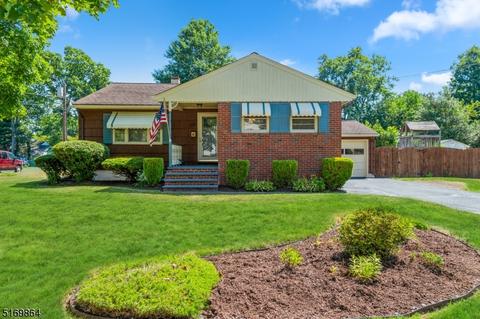 242 B St, Middlesex, NJ 08846 photo 1