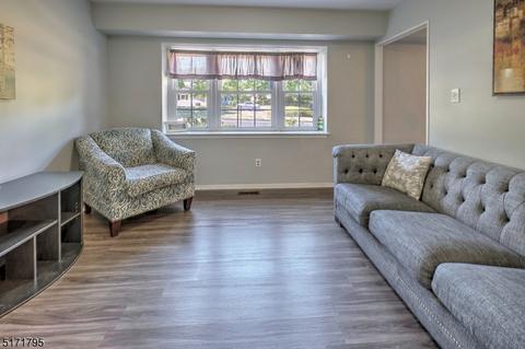 9 Abbott Rd, Somerset, NJ 08873 photo 10