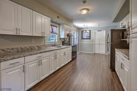9 Abbott Rd, Somerset, NJ 08873 photo 4