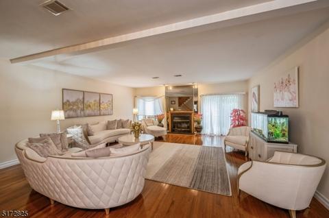 15 Matthew Rd, Wayne, NJ 07470 photo 7
