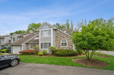 15 Matthew Rd, Wayne, NJ 07470 photo 2