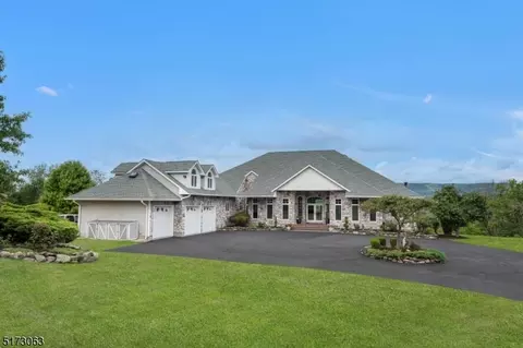 148 Cedar Lake Rd, Blairstown, NJ 07825