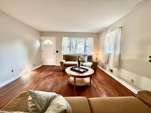88 Sickle St, Dover, NJ 07801 photo 2