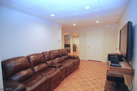 240 Killarney Dr, Berkeley Heights, NJ 07922 photo 29