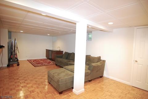 240 Killarney Dr, Berkeley Heights, NJ 07922 photo 28