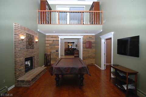 240 Killarney Dr, Berkeley Heights, NJ 07922 photo 5