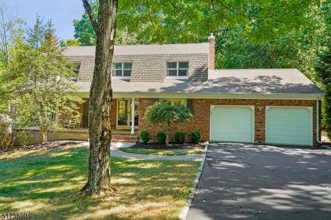 83 Webster Dr, Berkeley Heights, NJ 07922 photo 1