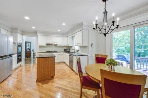 83 Webster Dr, Berkeley Heights, NJ 07922 photo 9