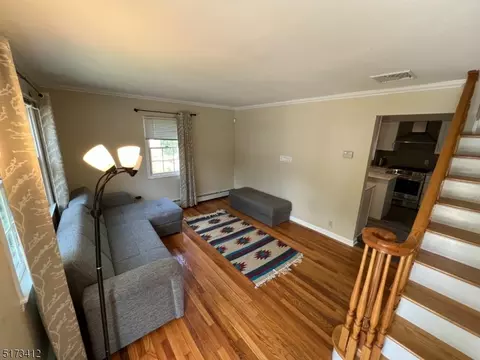 20 Windsor Pl, Nutley, NJ 07110 photo 3