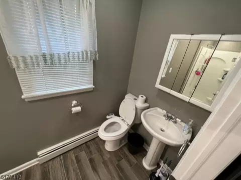 20 Windsor Pl, Nutley, NJ 07110 photo 13
