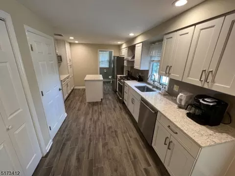 20 Windsor Pl, Nutley, NJ 07110 photo 9