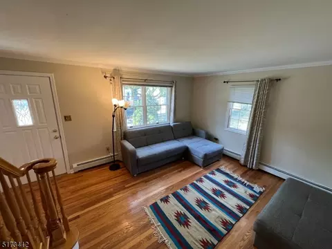 20 Windsor Pl, Nutley, NJ 07110 photo 4