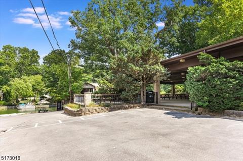 96 Algonquin Trl, Wayne, NJ 07470 photo 31