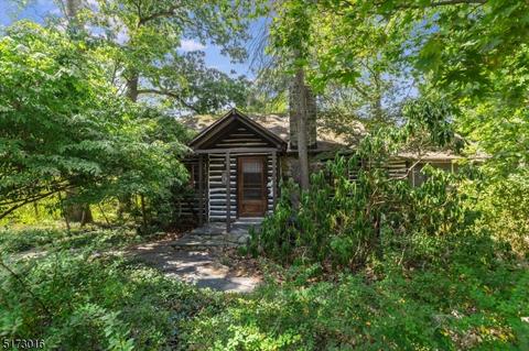96 Algonquin Trl, Wayne, NJ 07470 photo 3