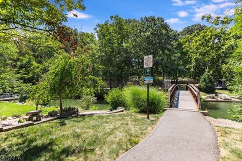 96 Algonquin Trl, Wayne, NJ 07470 photo 26