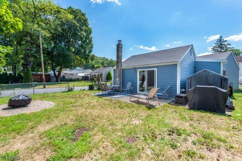 12 Milton Pl, Wanaque Boro, NJ 07420 photo 23