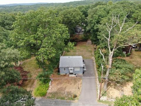 17 Benjamin St, Stanhope, NJ 07874 photo 1