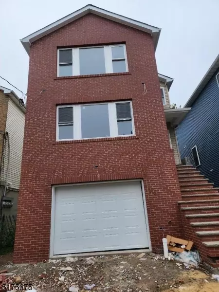 579 Hawthorne Ave, Newark, NJ 07112