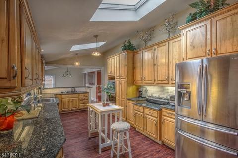 5 Birch St, Mendham, NJ 07945 photo 7