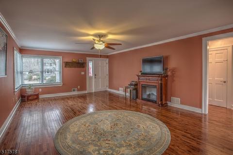 5 Birch St, Mendham, NJ 07945 photo 2