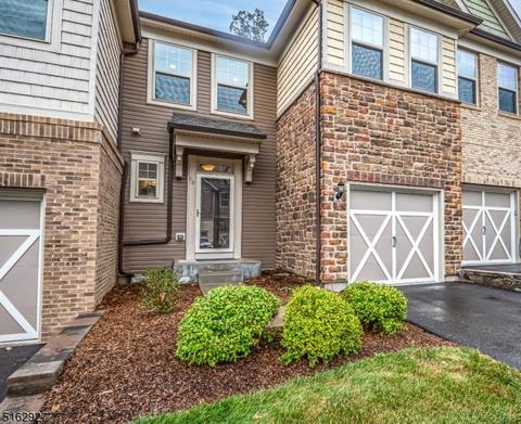 10 Brompton Pl, Randolph, NJ 07869 photo 1