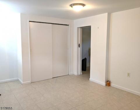 51 Knox Ter, Wayne, NJ 07470 photo 9