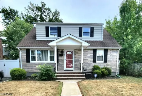910 E Henry St, Linden, NJ 07036