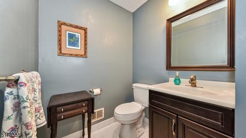33 Birch Ln, Wayne, NJ 07470 photo 9