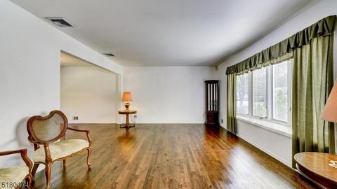 15 Robin Rd, Wayne, NJ 07470 photo 8