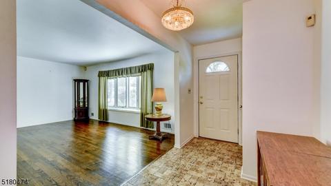 15 Robin Rd, Wayne, NJ 07470 photo 7
