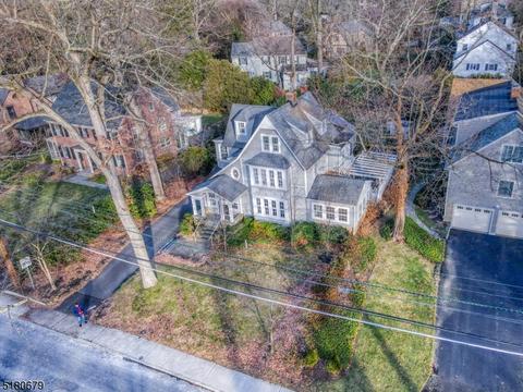 70 Pine Grove Ave, Summit, NJ 07901 photo 1