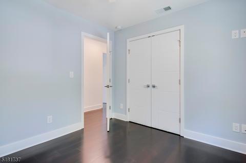 346 Maplewood Dr, Paramus, NJ 07652 photo 24
