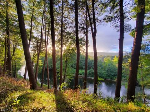 6 River Rd, Montague, NJ 07827