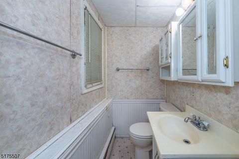 11 Park Ave, Dover, NJ 07801 photo 8