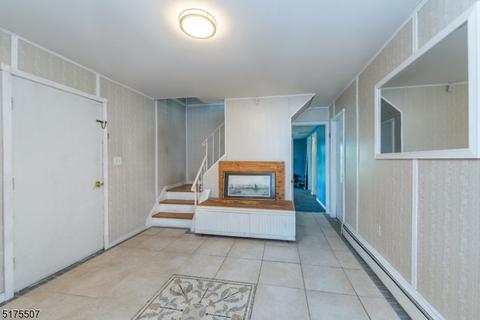 11 Park Ave, Dover, NJ 07801 photo 2