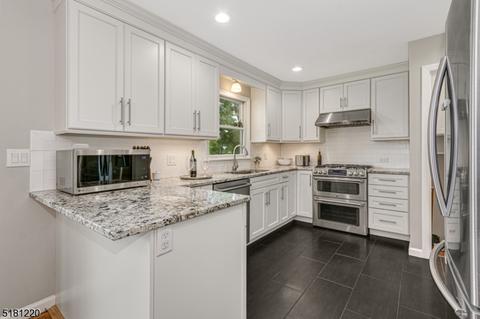 37 Post Rd, Clark, NJ 07066 photo 9