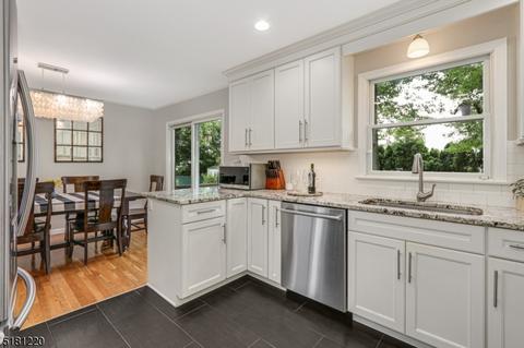 37 Post Rd, Clark, NJ 07066 photo 11