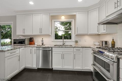 37 Post Rd, Clark, NJ 07066 photo 8