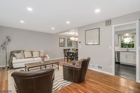 37 Post Rd, Clark, NJ 07066 photo 17