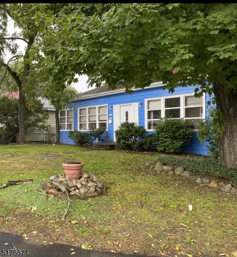 64 Netcong Rd, Mount Olive, NJ 07828