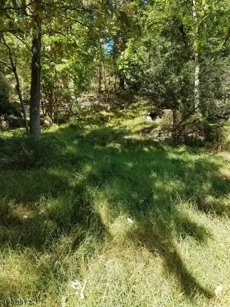 73 Watchtower Rd, Denville Twp, NJ 07834