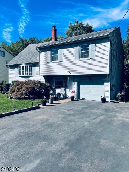 123 Hidden Trl, North Plainfield, NJ 07060 photo 1