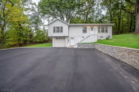 689 Ratzer Rd, Wayne, NJ 07470 photo 1
