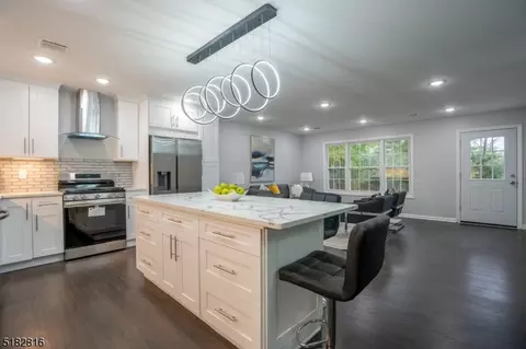 689 Ratzer Rd, Wayne, NJ 07470 photo 7